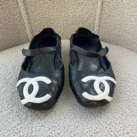 Authentic CHANEL Cambon Maryjane Ballerina Flats Black and White Shoes 36 - Picture 2 of 8
